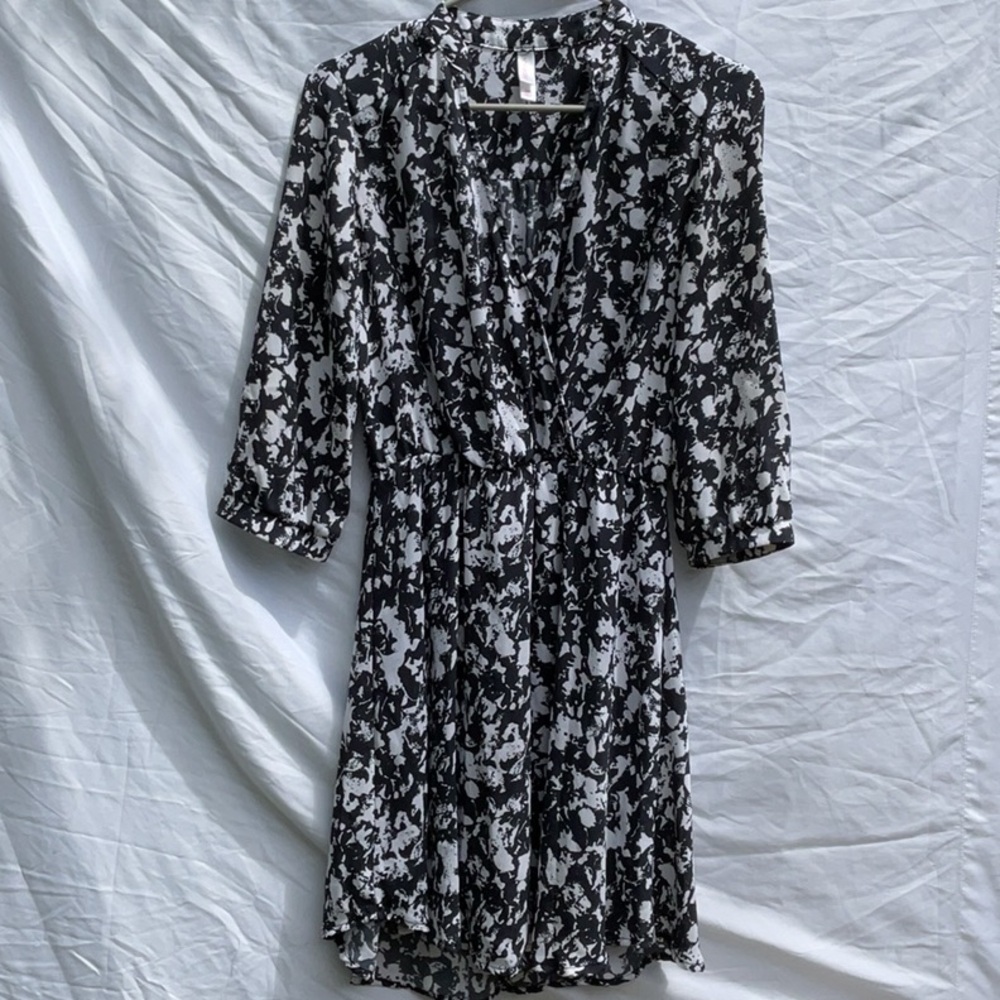 Flowy navy dress